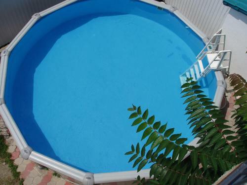 Hostal Chaika Guest House