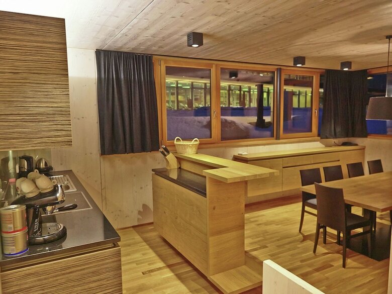 Classy Apartment With Infrared Sauna, Balcony And Garage