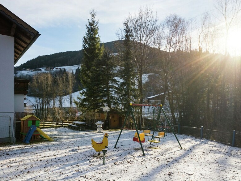Spacious Apartment In Radstadt Near Ski Slopes