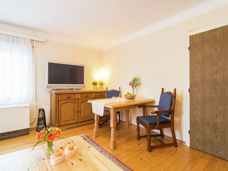 Spacious Apartment In Radstadt Near Ski Slopes