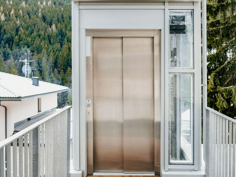 Villa Comfortable Penthouse With Lift In Bad Kleinkirchheim