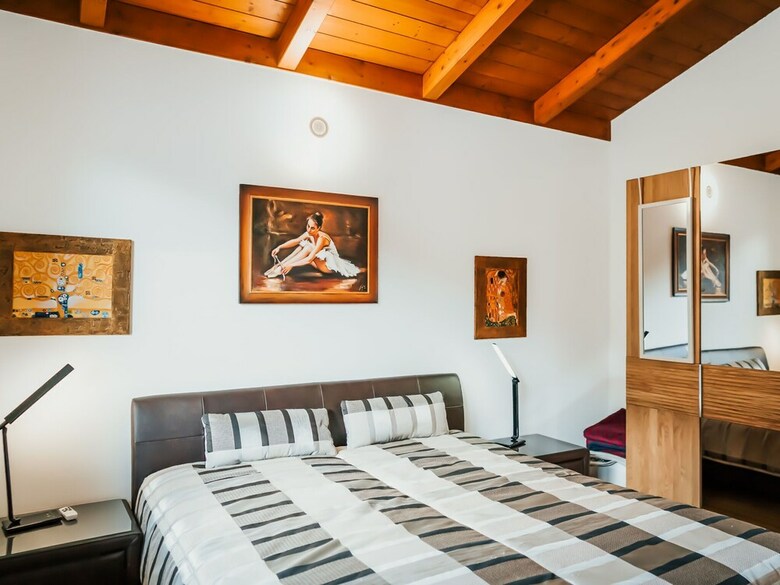 Villa Comfortable Penthouse With Lift In Bad Kleinkirchheim
