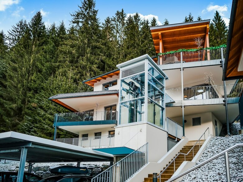 Villa Comfortable Penthouse With Lift In Bad Kleinkirchheim