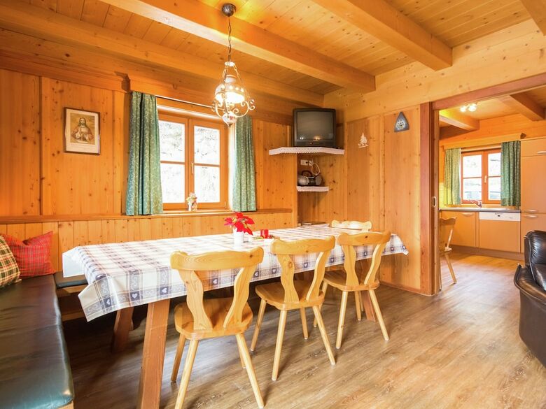 Cozy Chalet With Sauna In Gro�arl