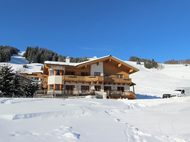 Spacious Apartment On Slopes In Saalbach-hinterglemm