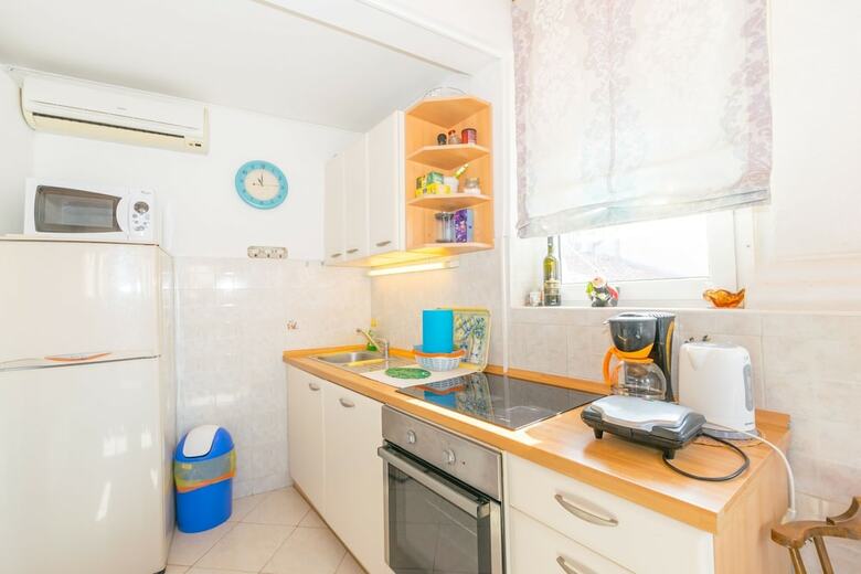 Beautiful Rustical Apartment In Rovinj