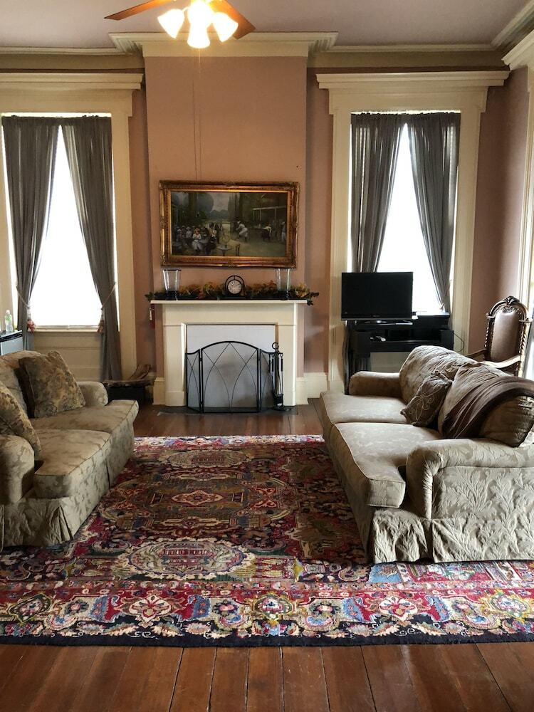 Bed & Breakfast Loyd Hall Plantation