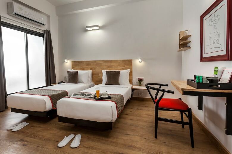 Hotel Oyo Townhouse 080 Meera Bagh