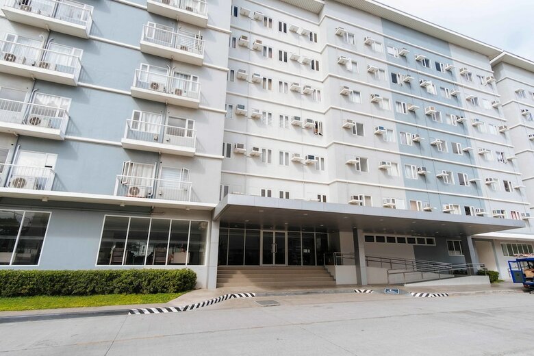 Hotel Reddoorz Premium @ Smdc Fairview