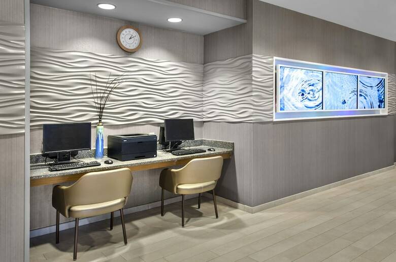Hotel Springhill Suites By Marriott Long Island Brookhaven