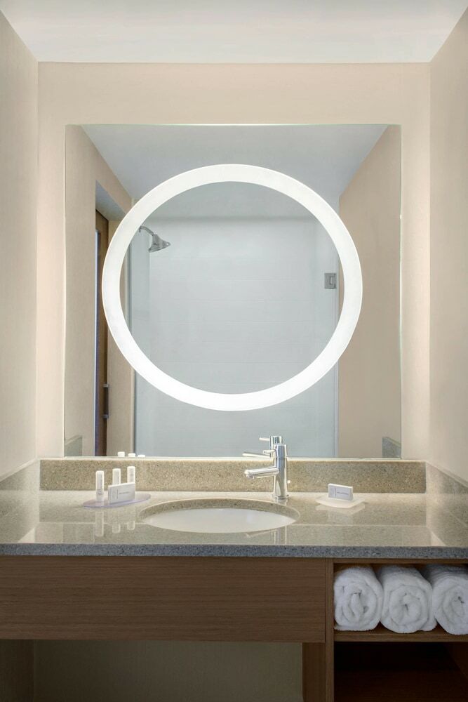 Hotel Springhill Suites By Marriott Long Island Brookhaven