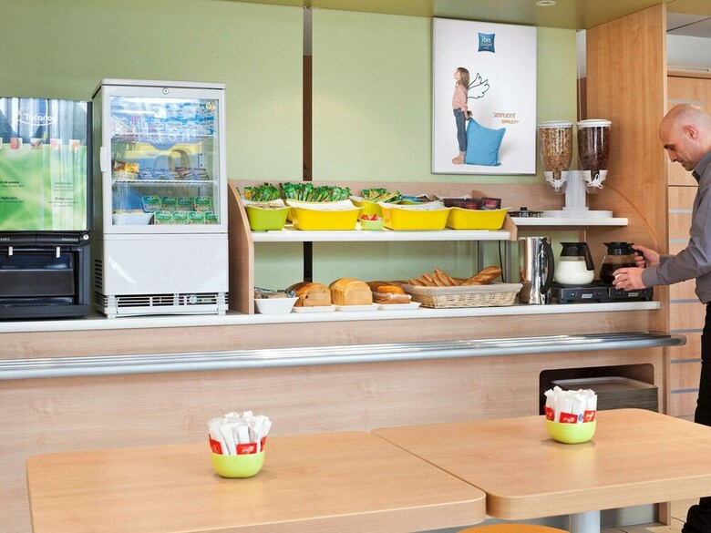 Hotel Ibis Budget Mantes-la-jolie Sully