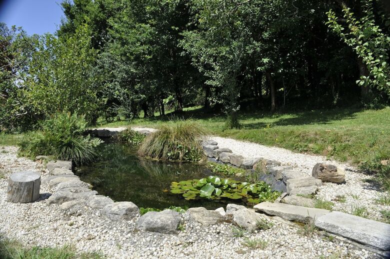 Hostal Albergue Tur�stico Alvarella