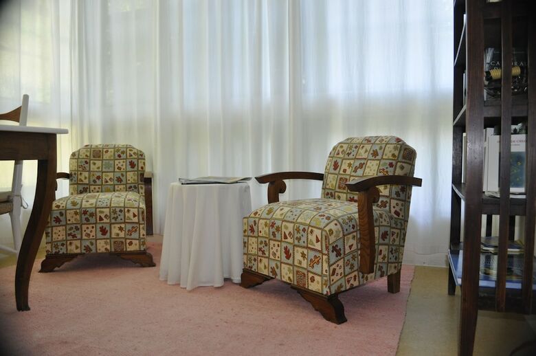 Hostal Albergue Tur�stico Alvarella