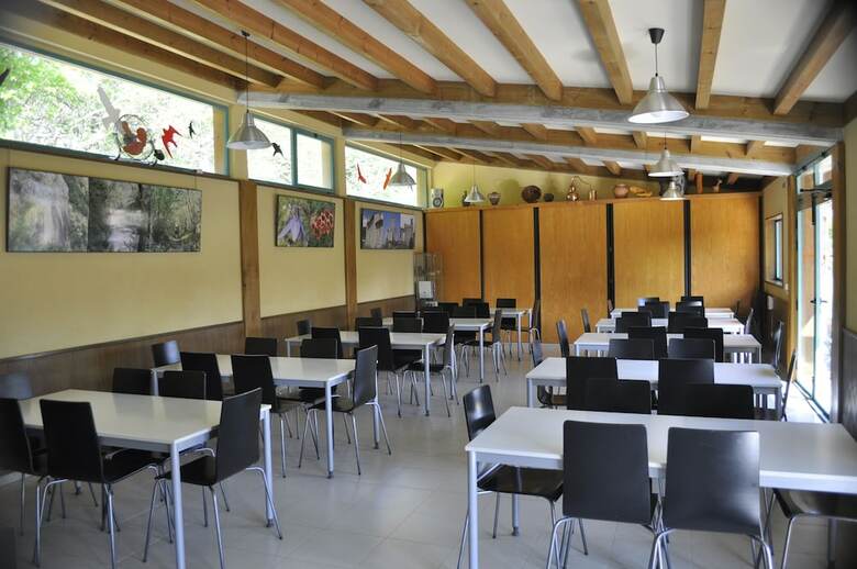 Hostal Albergue Tur�stico Alvarella