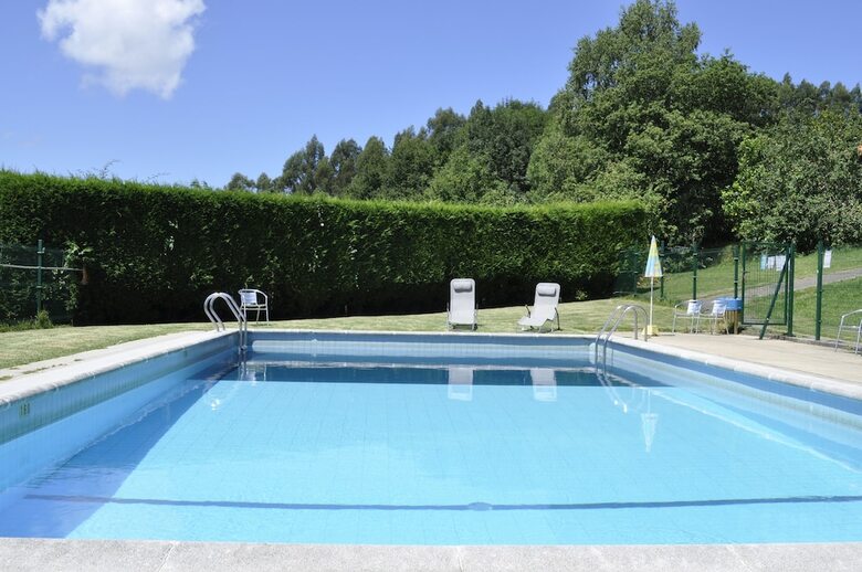 Hostal Albergue Tur�stico Alvarella