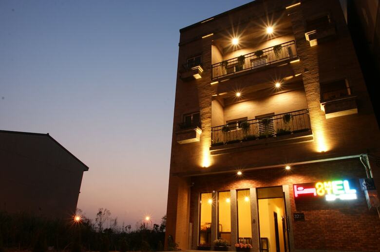 Hostal Douzi Home Hotel-nearby Metro - Hostel