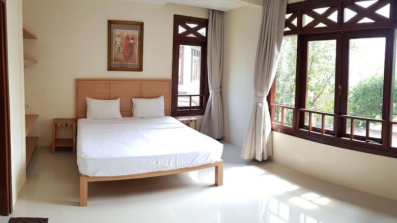 Bed & Breakfast Mutiara Carita Cottages