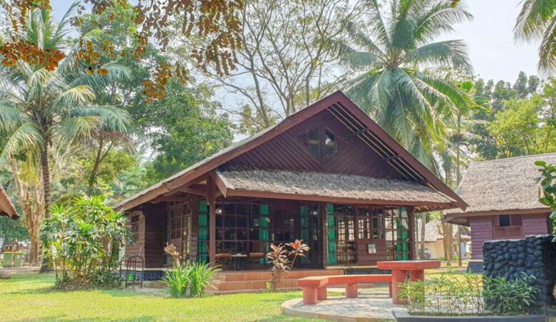 Bed & Breakfast Mutiara Carita Cottages