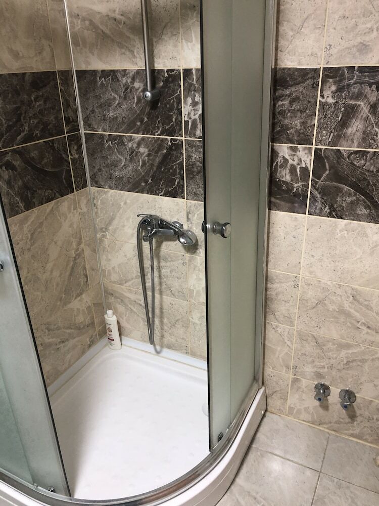 Hotel Banaz Eren Otel