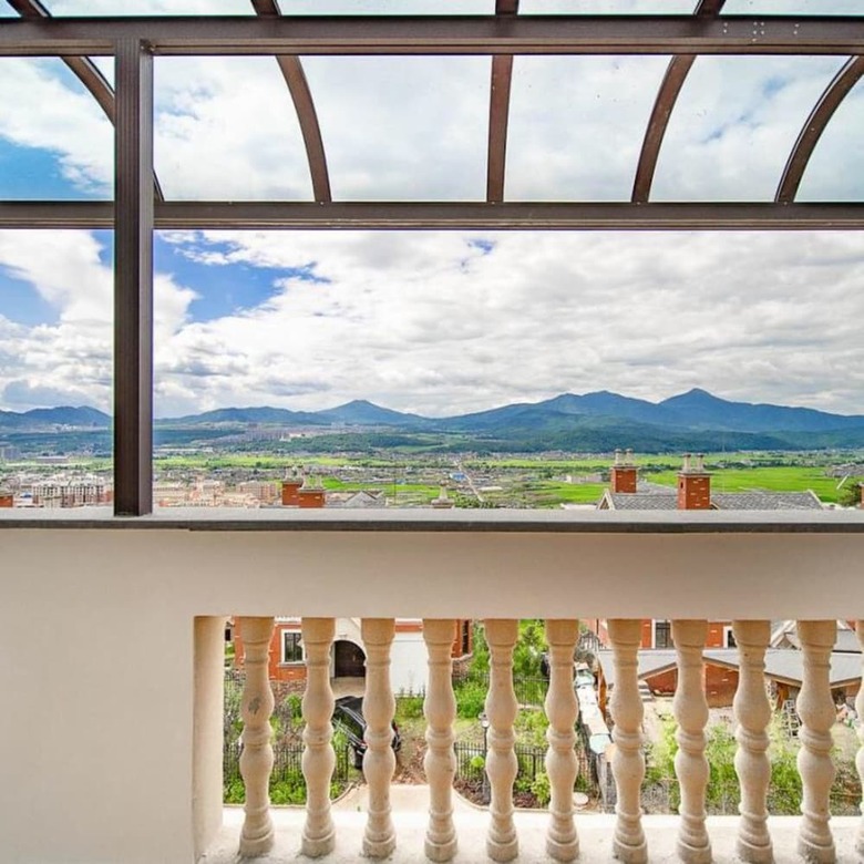 Floral Hotel Tengchong Yishuli Hotspring