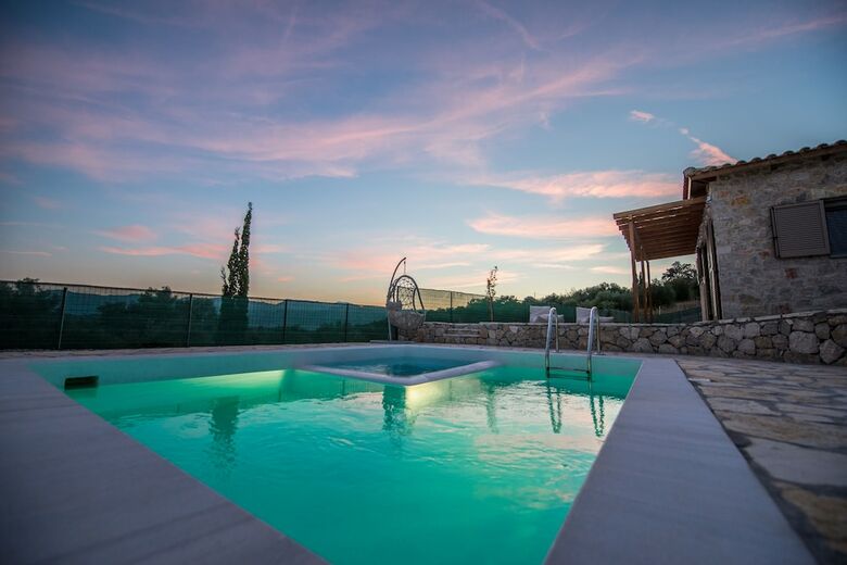 Roggaki Ionian Villas