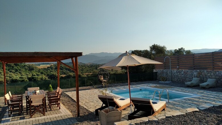 Roggaki Ionian Villas