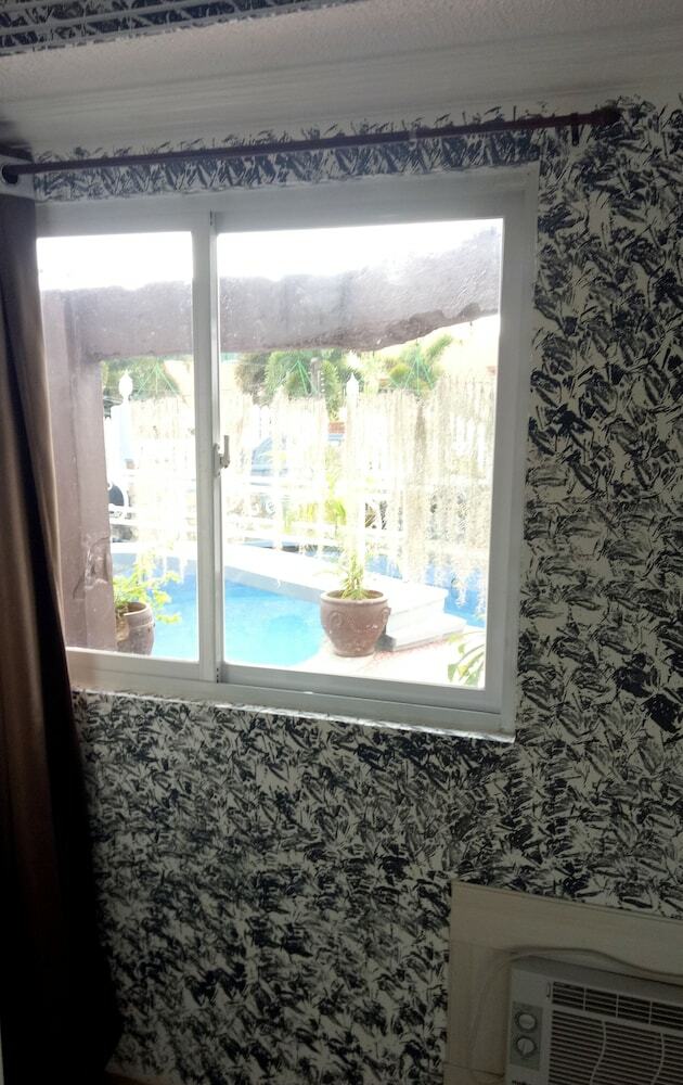 Hotel Grand Peninsula Suites