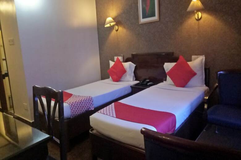Hotel Oyo 22875 Deliza Residency