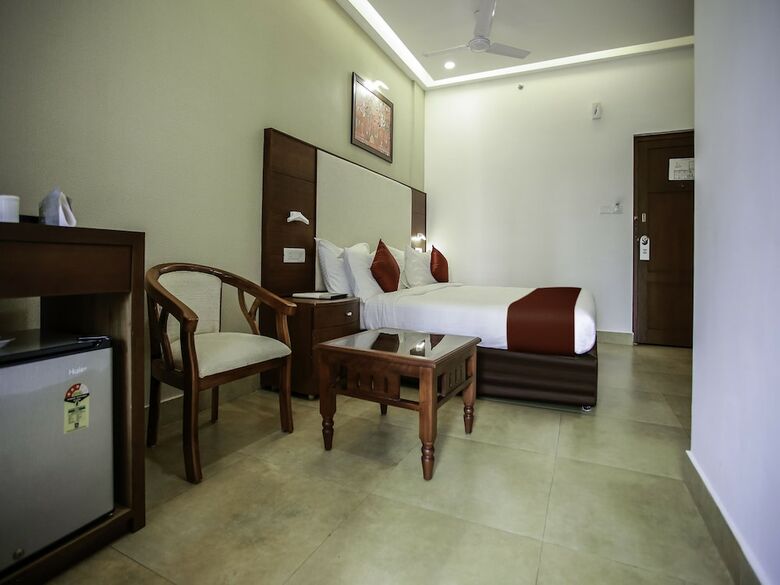 Hotel Oyo 26692 Alankar Elite Inns