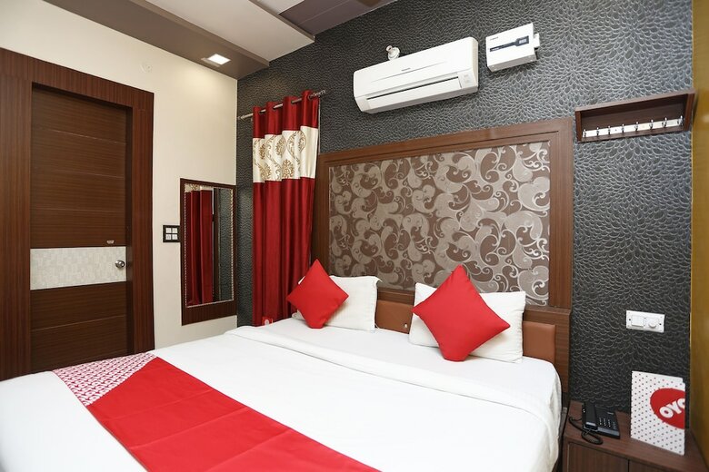 Hotel Oyo 18346 Glorify Stay2