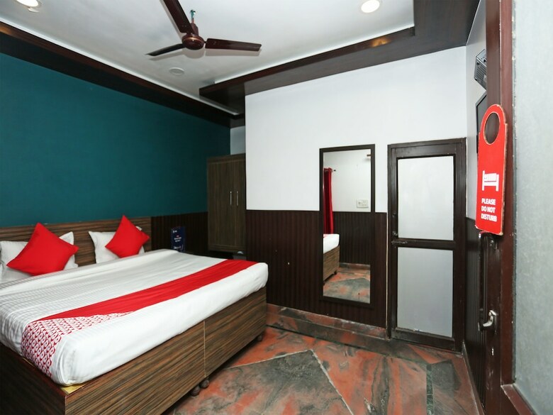 Hotel Oyo 16116 Ashoka