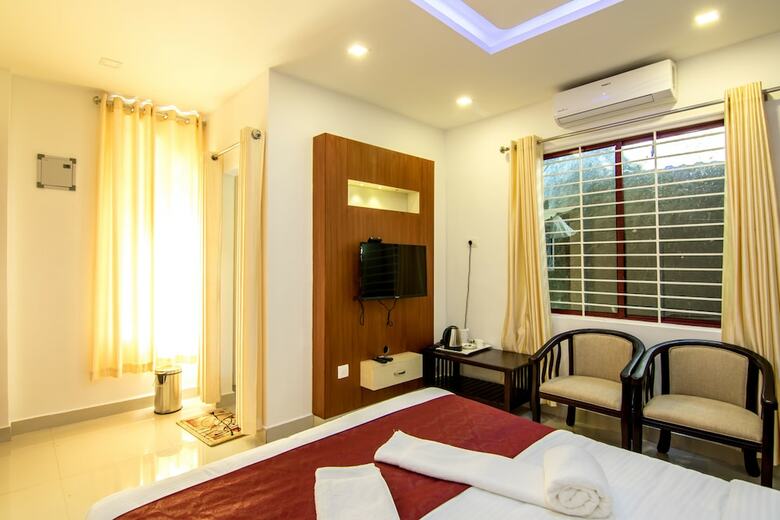 Hotel Edakkal Village Resort