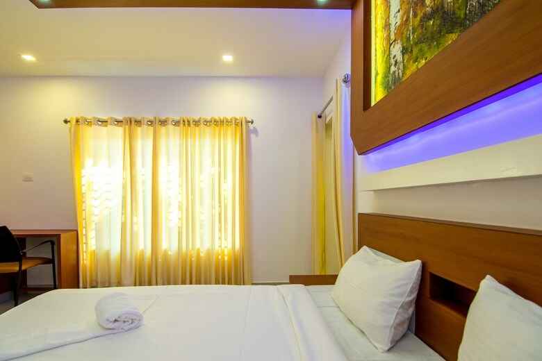 Hotel Edakkal Village Resort