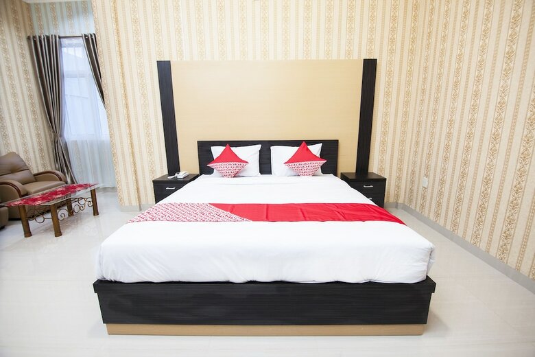 Capital O 540 Esther Hotel