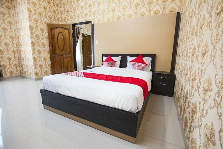 Capital O 540 Esther Hotel