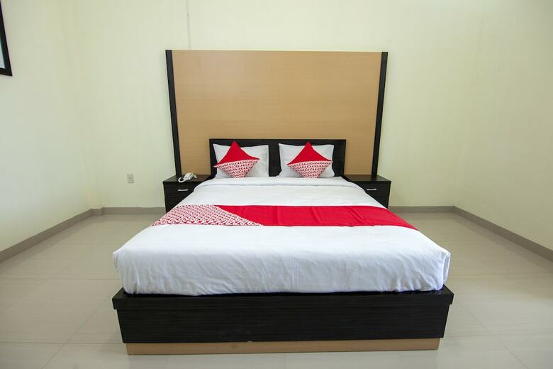 Capital O 540 Esther Hotel
