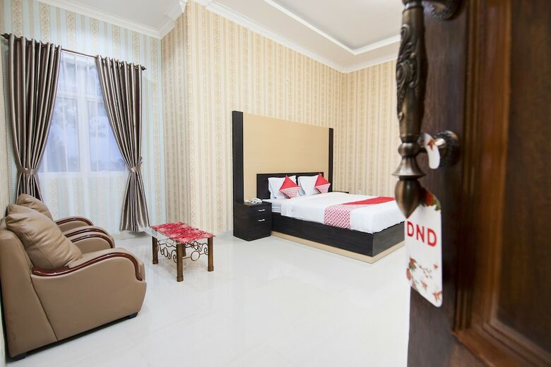 Capital O 540 Esther Hotel