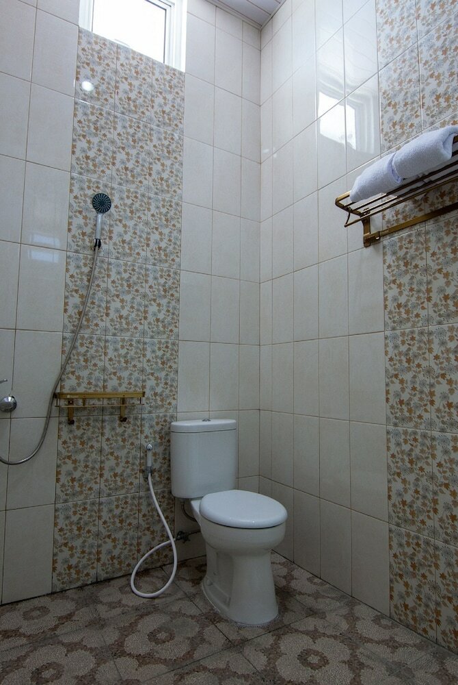 Capital O 540 Esther Hotel
