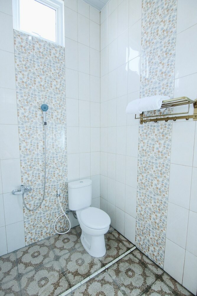 Capital O 540 Esther Hotel
