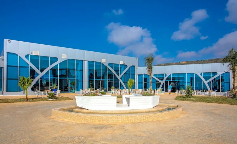 Hotel Zina Beach Resort & Spa