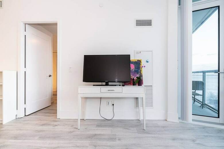 Apartamentos Modern 1 Bedroom Condo With Cn Tower Views