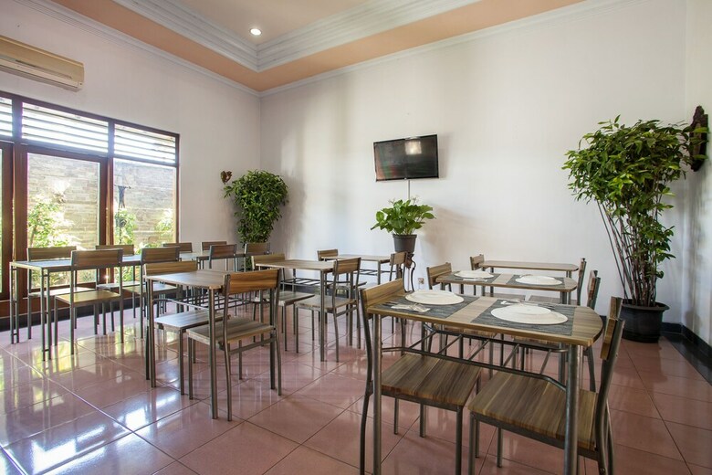 Oyo 517 Hotel Arjuna Lawang
