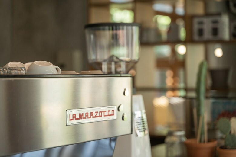 Hotel Sunkiss Pool.bed.cafe