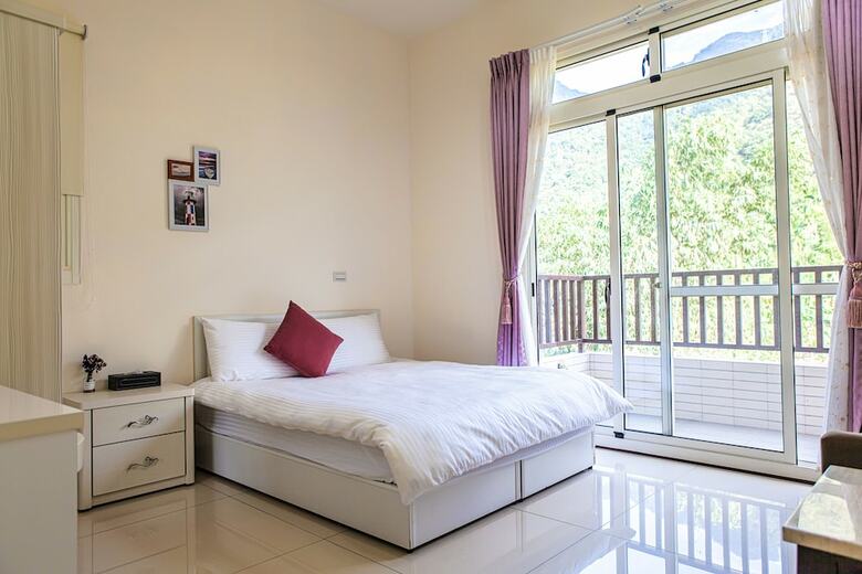 Hotel Fully B&B