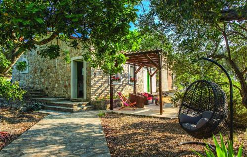 Three-bedroom Holiday Home In Drvenik Mali