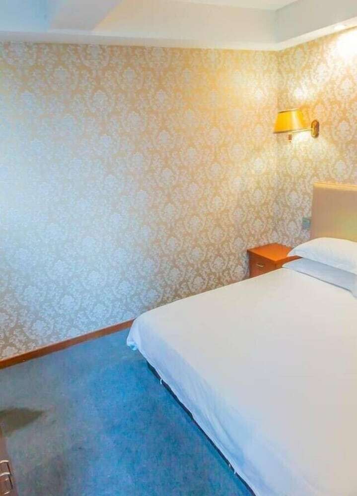 Shenhai Business Hotel