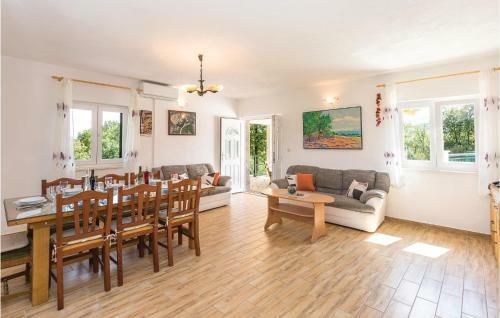 Holiday Home Grubine 18