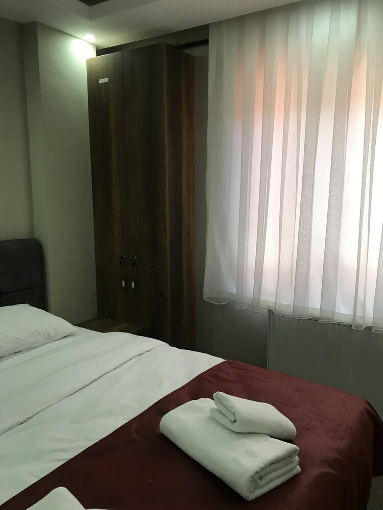 Apartamento Cnr Otelcilik