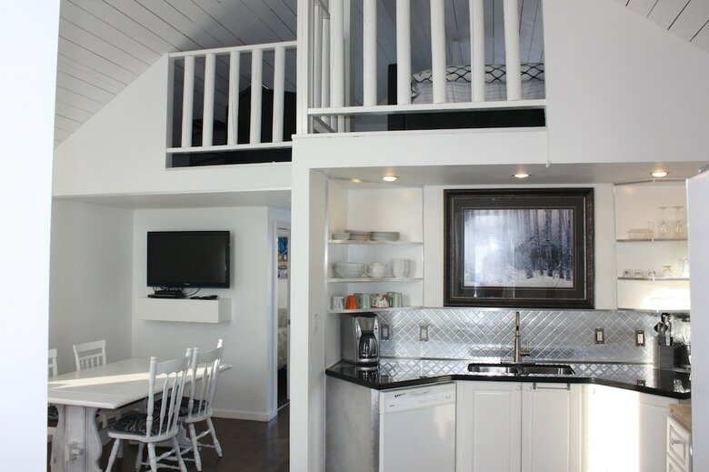 Woodhouse Cottages And Ranch